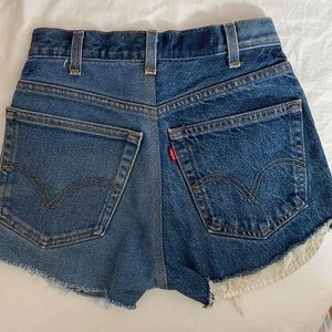 vintage levi’s high waisted denim shorts